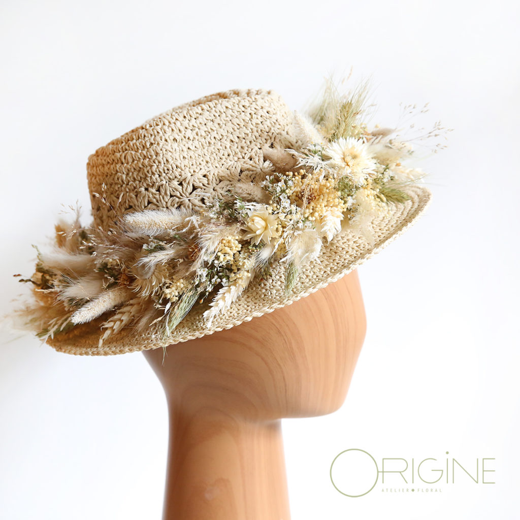 Grand Chapeau De Paille Ancien - Couronnes De Fraises Et Fleurs - Taille 53 Cm - Très Bon état