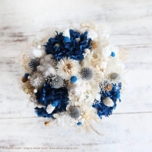 fleurs-sechees-origine-atelier-floral-bouquet-mariage-blanc-bleu-nuit-sophie-court