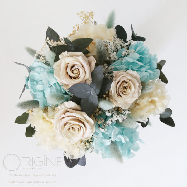 fleurs-stabilisées-bouquet-de-mariée-mariage-bleu-turquoise-ivoir-beige-blanc-collection-Lise-Origine-atelier-floral3