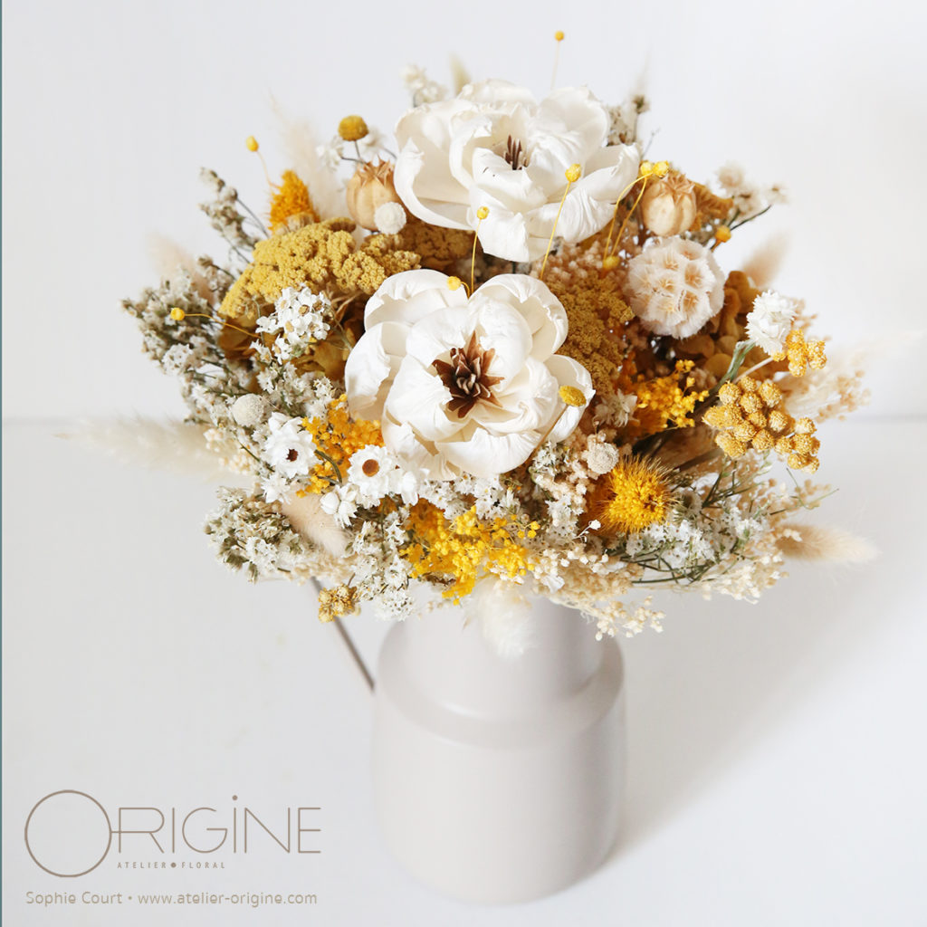 bouquet-de-mariée-jaune-soleil-fleurs-séchées-fleur-en-bois-origine-atelier-floral8
