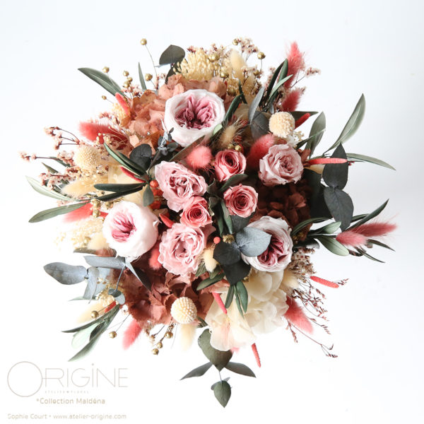 bouquet-de-mariée-fleurs-séchées-et-stabilisées-collection-maldéna-vert-et-rose-origine-atelier-floral0