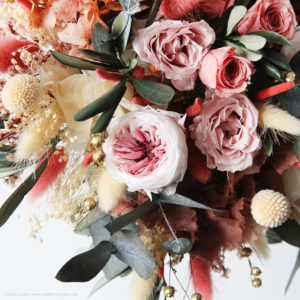 bouquet-de-mariée-fleurs-séchées-et-stabilisées-collection-maldéna-vert-et-rose-origine-atelier-floral0