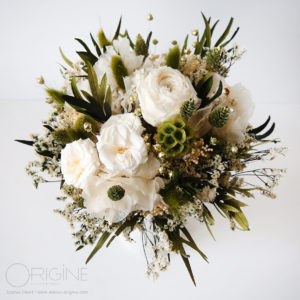 bouquet-de-mariée-fleurs-et-vegetaux-stabilisés-bouquet-durable-mariage-origine-atelier-floral