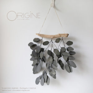 suspension-végétale-eucalyptus-populus-stabilisé-bois-flotté-origine-atelier-floral