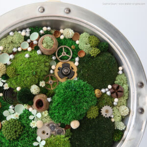 tableau-végétal-sur-pied-radiateur-vintage-calor-detournement-d'objet-foret-vue-du-ciel-chronos-origine-ateier-floral-sophie-court