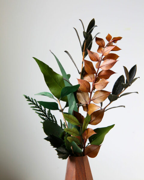 tableau-végétal-Leaf-eruption-origine-atelier-floral-cadre-lilobois-sophie-court.2