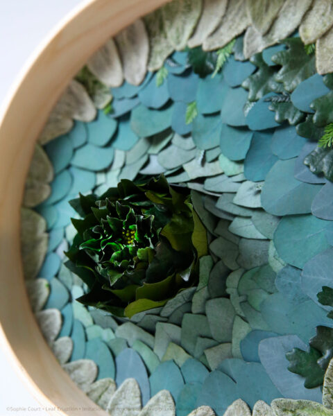 tableau-végétal-leaf-eruption-bleu-origine-atelier-floral-sophie-court