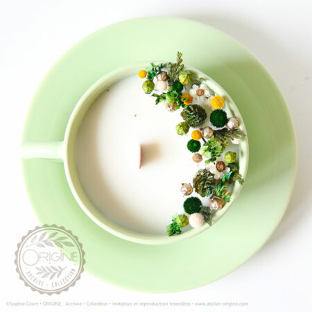 bougie-fleurie-tasse-vintage-origine-atelier-floral-archive-collection-automne-hiver-2025-sophie-court 2