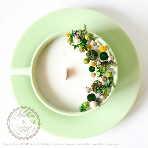 bougie-fleurie-tasse-vintage-origine-atelier-floral-archive-collection-automne-hiver-2025-sophie-court 2