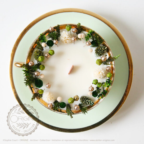 bougie-fleurie-tasse-vintage-origine-atelier-floral-archive-collection-automne-hiver-2025-sophie-court 2