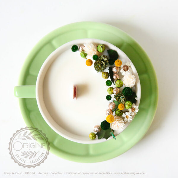 bougie-fleurie-tasse-vintage-origine-atelier-floral-archive-collection-automne-hiver-2025-sophie-court 2