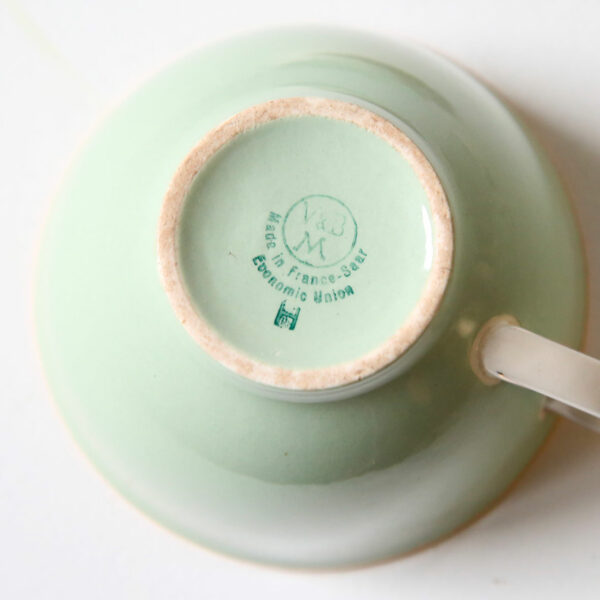 bougie-fleurie-tasse-vintage-origine-atelier-floral-archive-collection-automne-hiver-2025-sophie-court 2