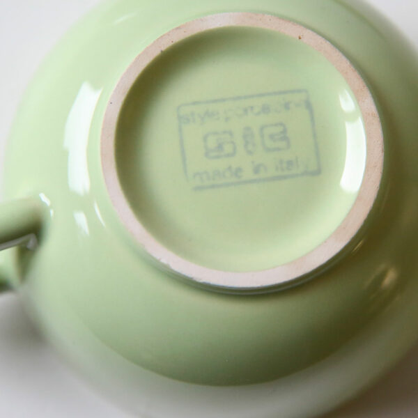 bougie-fleurie-tasse-vintage-origine-atelier-floral-archive-collection-automne-hiver-2025-sophie-court 2