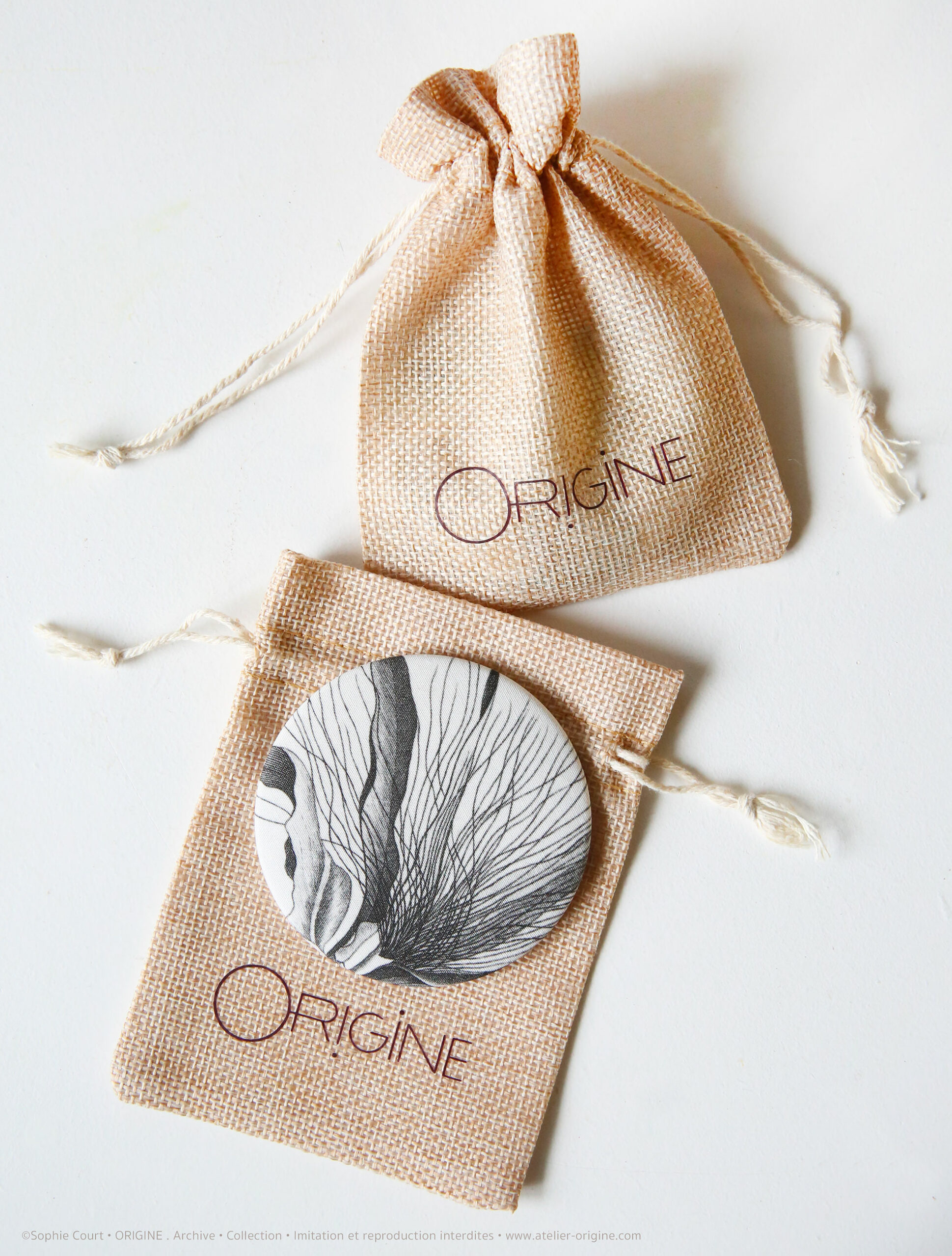 miroirs-magnets-bijoux-muraux-planche-botanique-coquillage-origine-archive-collection-sophie-court.Pochettes-N-et-B