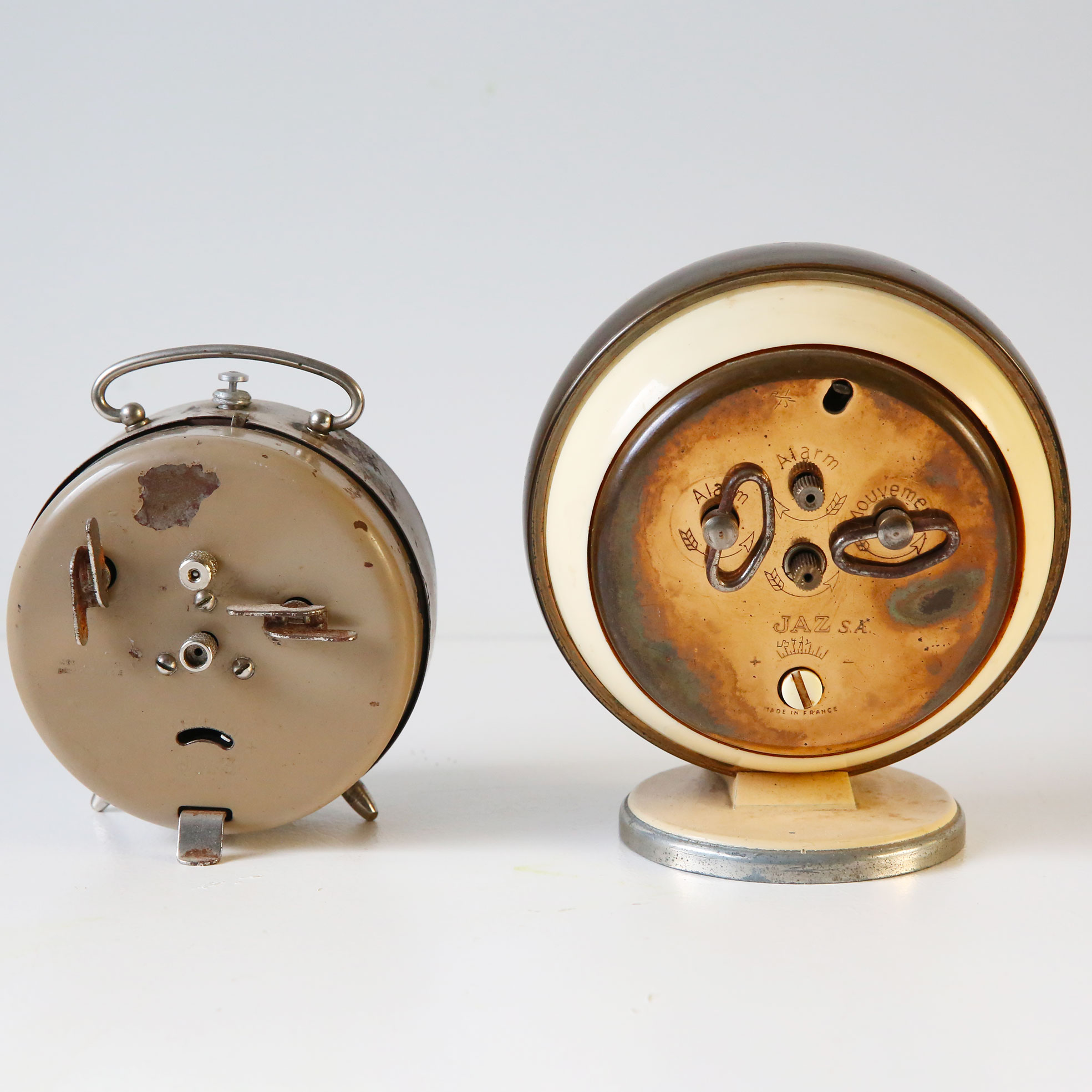 reveil-vintage-végétalisé-origine-atelier-floral-sophie-court-décoration-végétale