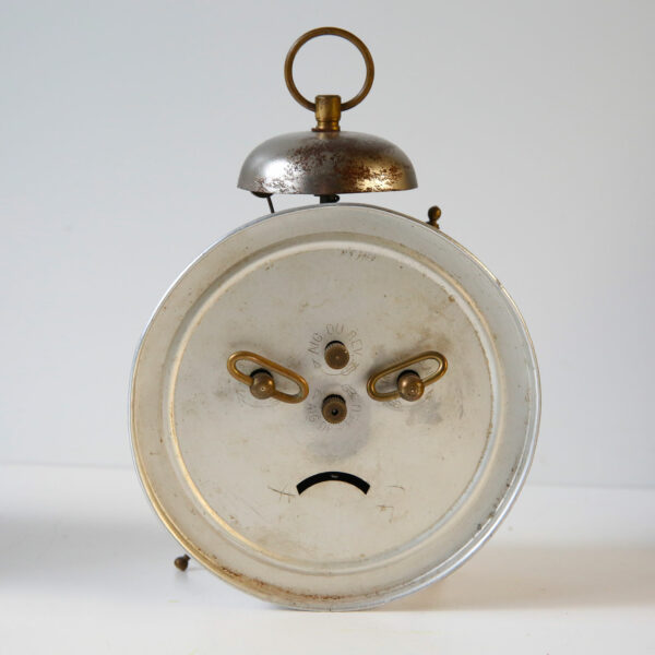 reveil-vintage-végétalisé-origine-atelier-floral-sophie-court-décoration-végétale