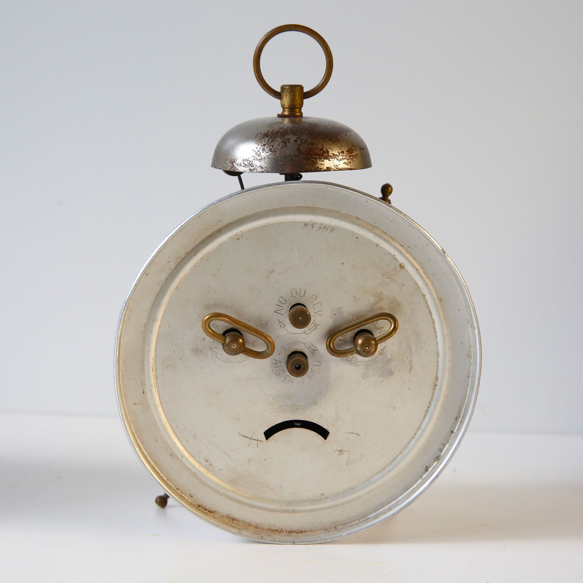 reveil-vintage-végétalisé-origine-atelier-floral-sophie-court-décoration-végétale