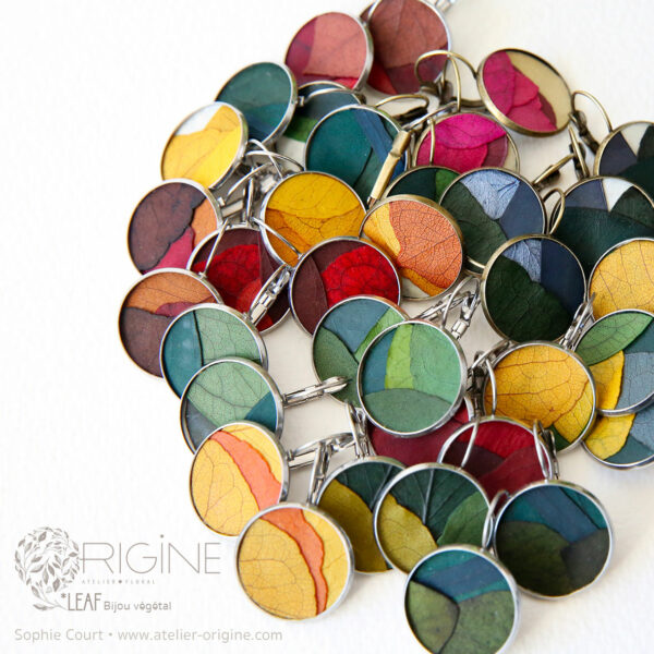 bijou-végétal-feuilles-stabilisées-origine-atelier-floral-boucles-d'oreilles-sophie-court 2