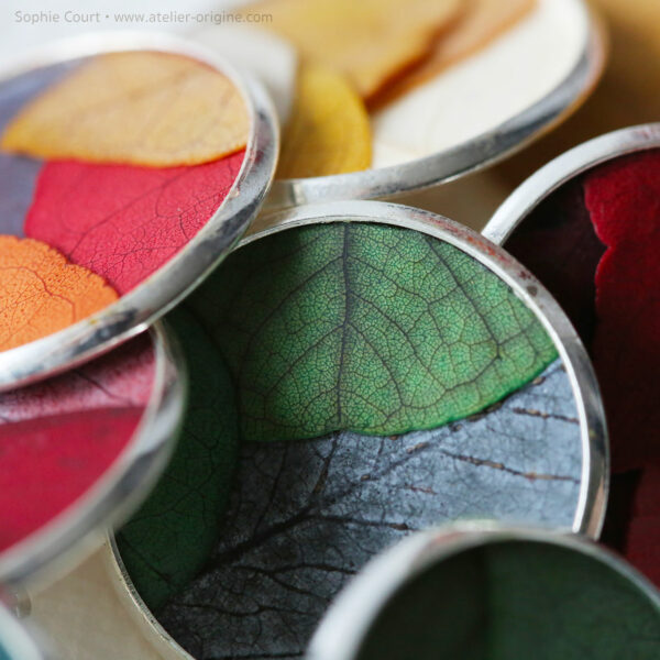 bijou-végétal-feuilles-stabilisées-origine-atelier-floral-boucles-d'oreilles-sophie-court 2