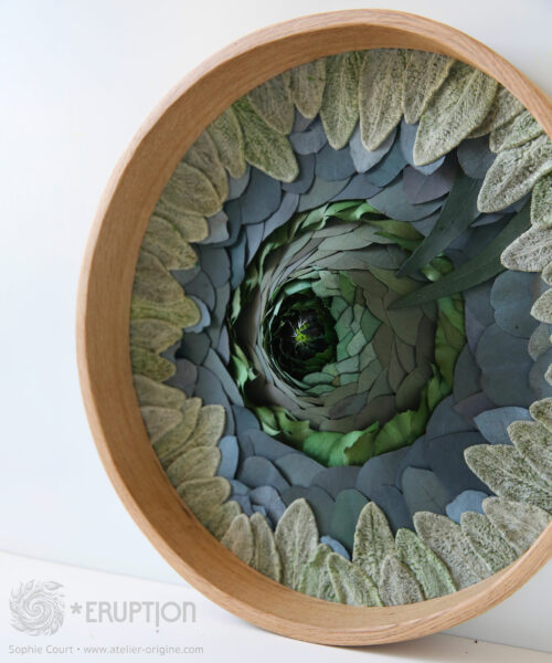 Tableau-végétal-feuilles-stabilisées-origine-atelier-floral-eruption-sophie-court